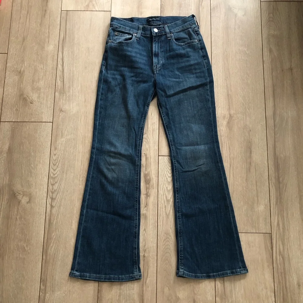 Size 2 Short Aeropostale High Rise Flare Jeans - Picture 1 of 3
